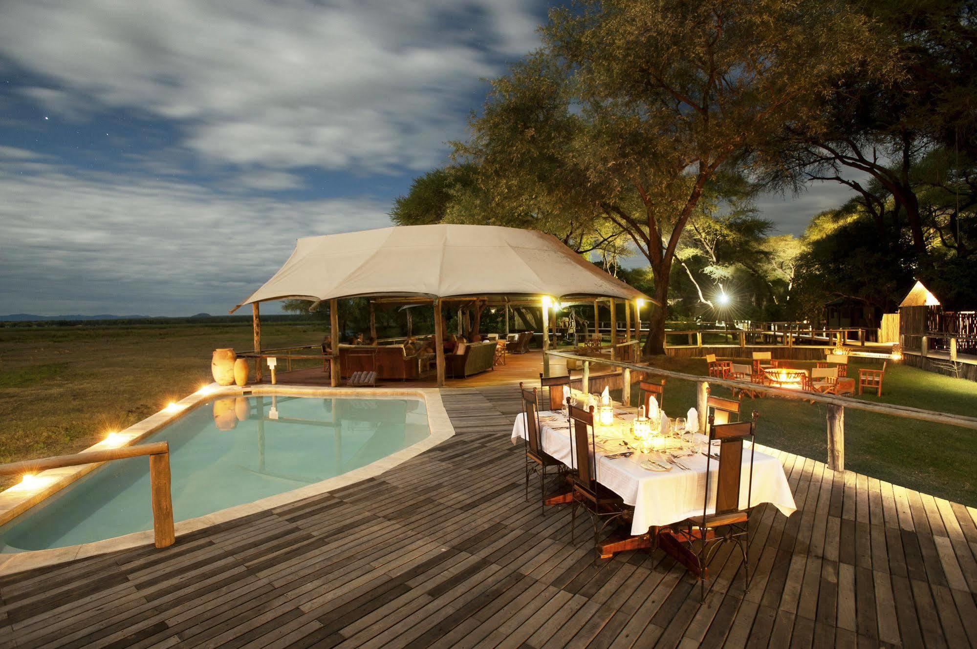 Anabezi Camp Hotell Jeki Exteriör bild