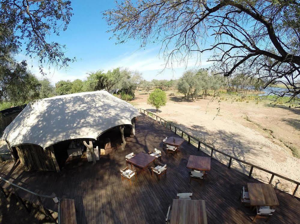 Anabezi Camp Hotell Jeki Exteriör bild