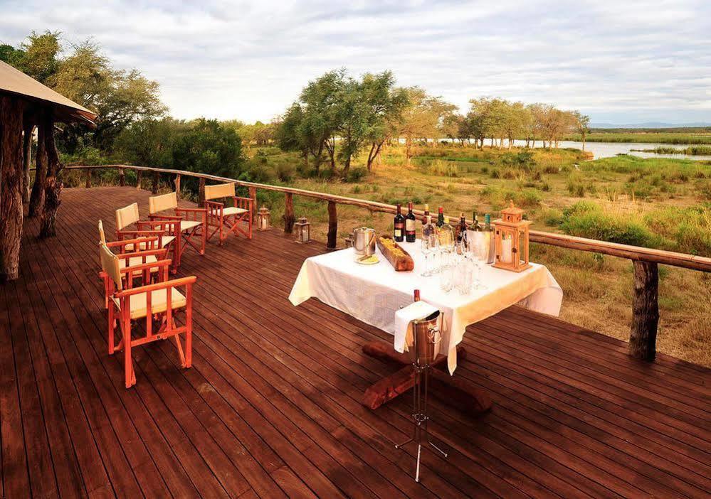 Anabezi Camp Hotell Jeki Exteriör bild